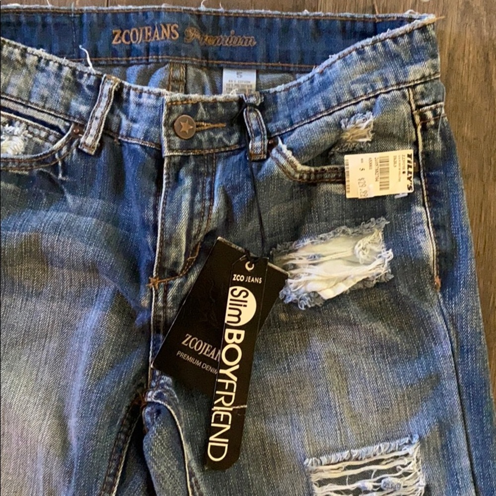 Jeans - Picture 2 of 3